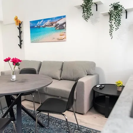 Luxury Babuino -exclusive Rom