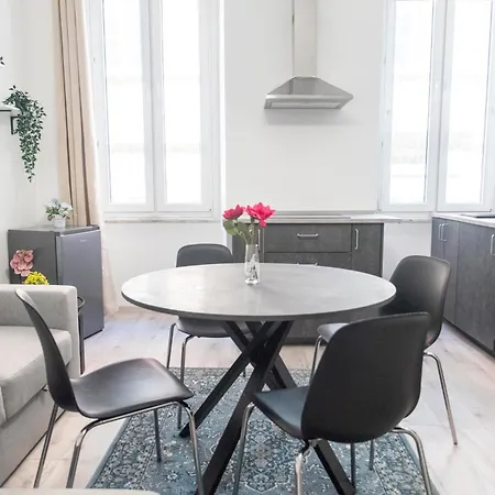 Luxury Babuino -exclusive Rom